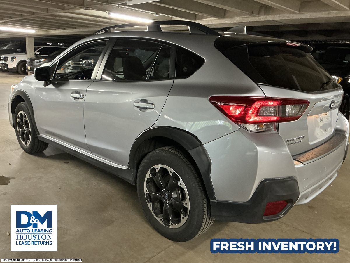 Used 2022 Subaru Crosstrek 2.0i Premium w/ Moonroof Package AWD/4WD image 4
