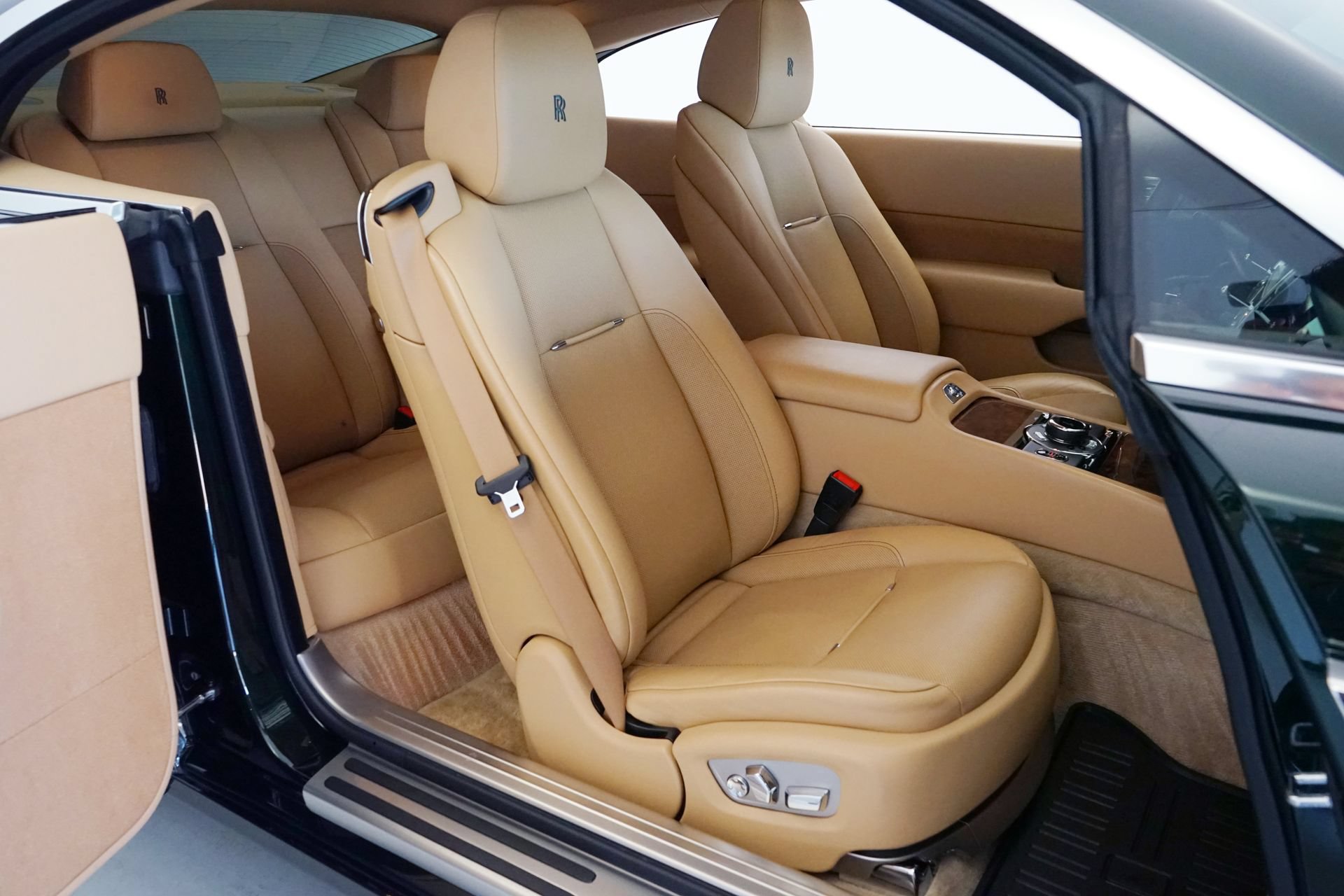 Used 2019 Rolls-Royce Wraith RWD image 11