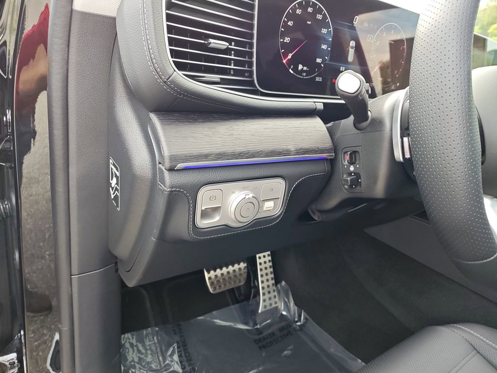 New 2026 Mercedes-Benz GLS 450 4MATIC image 17