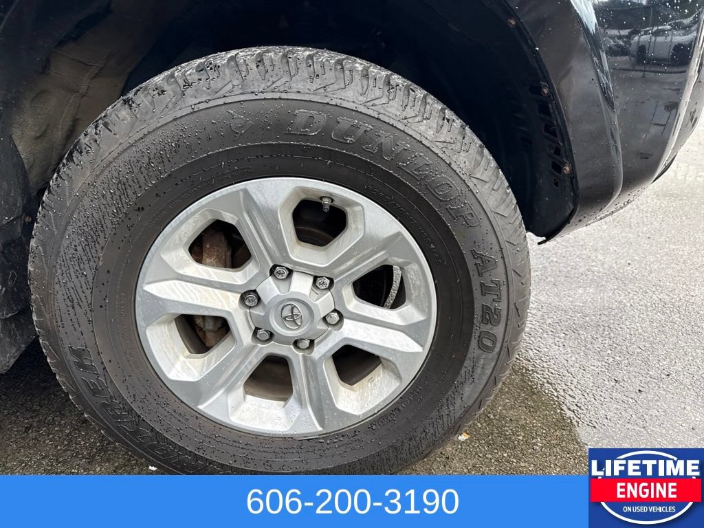 Used 2021 Toyota 4Runner SR5 Premium AWD/4WD image 5