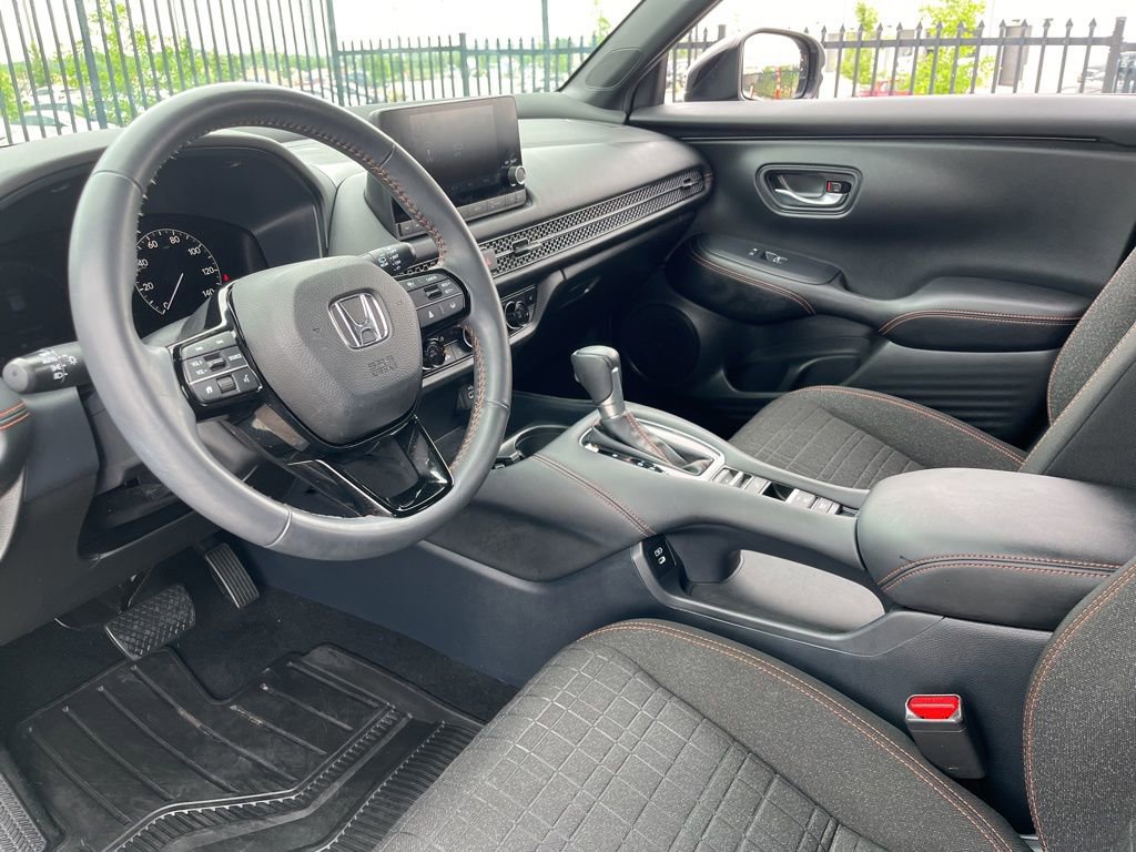 Used 2024 Honda HR-V Sport image 19