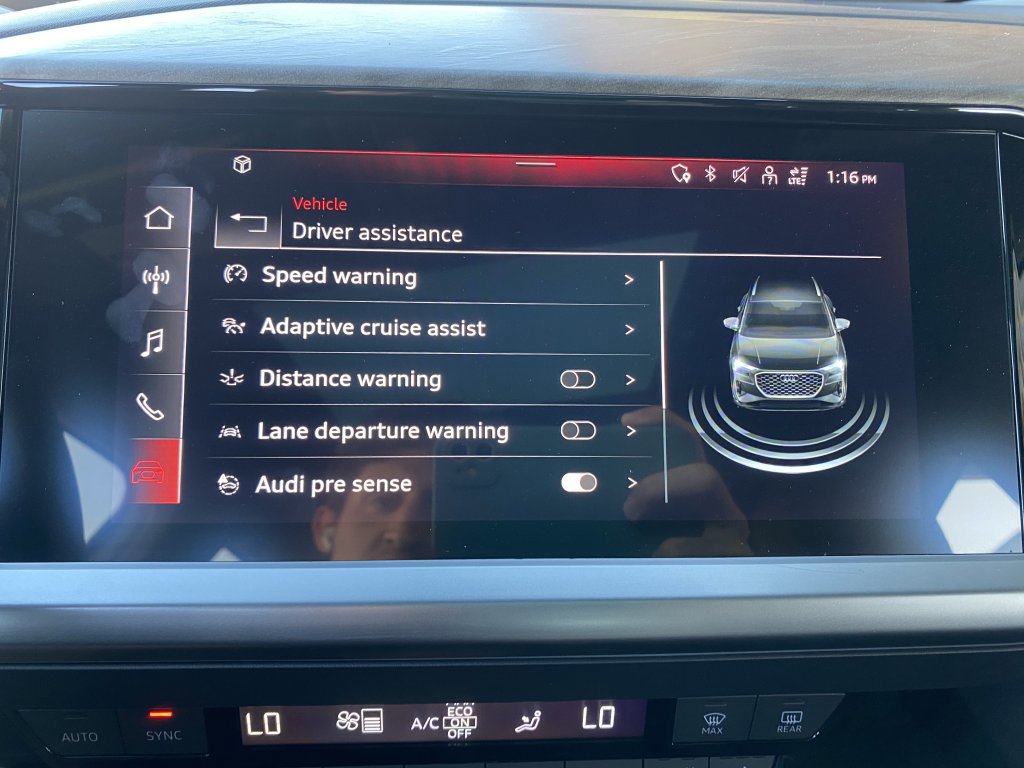 Used 2022 Audi Q4 e-tron Premium Plus image 40