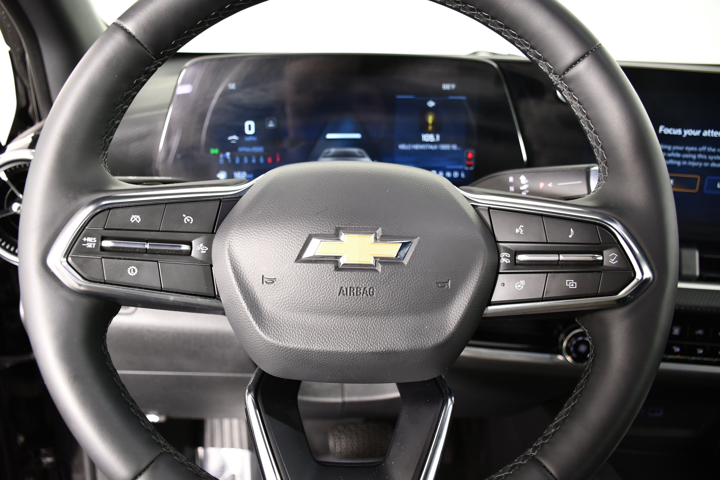 Used 2026 Chevrolet Equinox LT AWD/4WD image 19