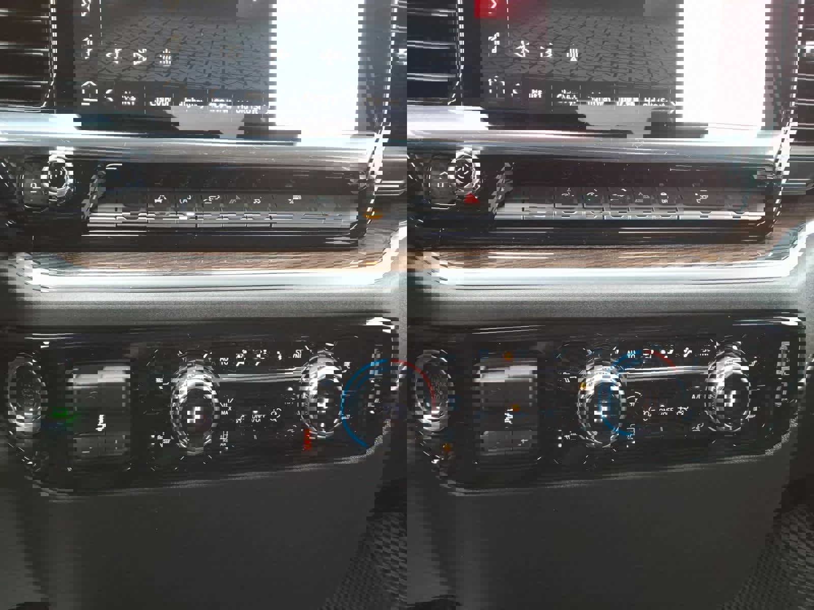 Certified 2025 GMC Sierra 1500 Elevation image 19