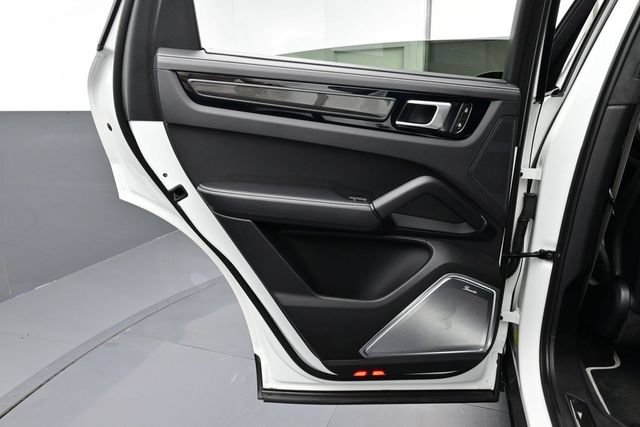 Certified 2023 Porsche Cayenne Turbo GT AWD/4WD image 13