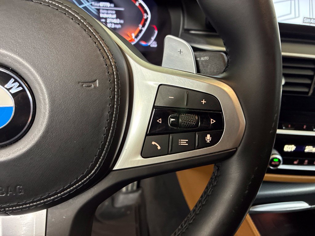 Used 2022 BMW 530i w/ M Sport Package RWD image 17