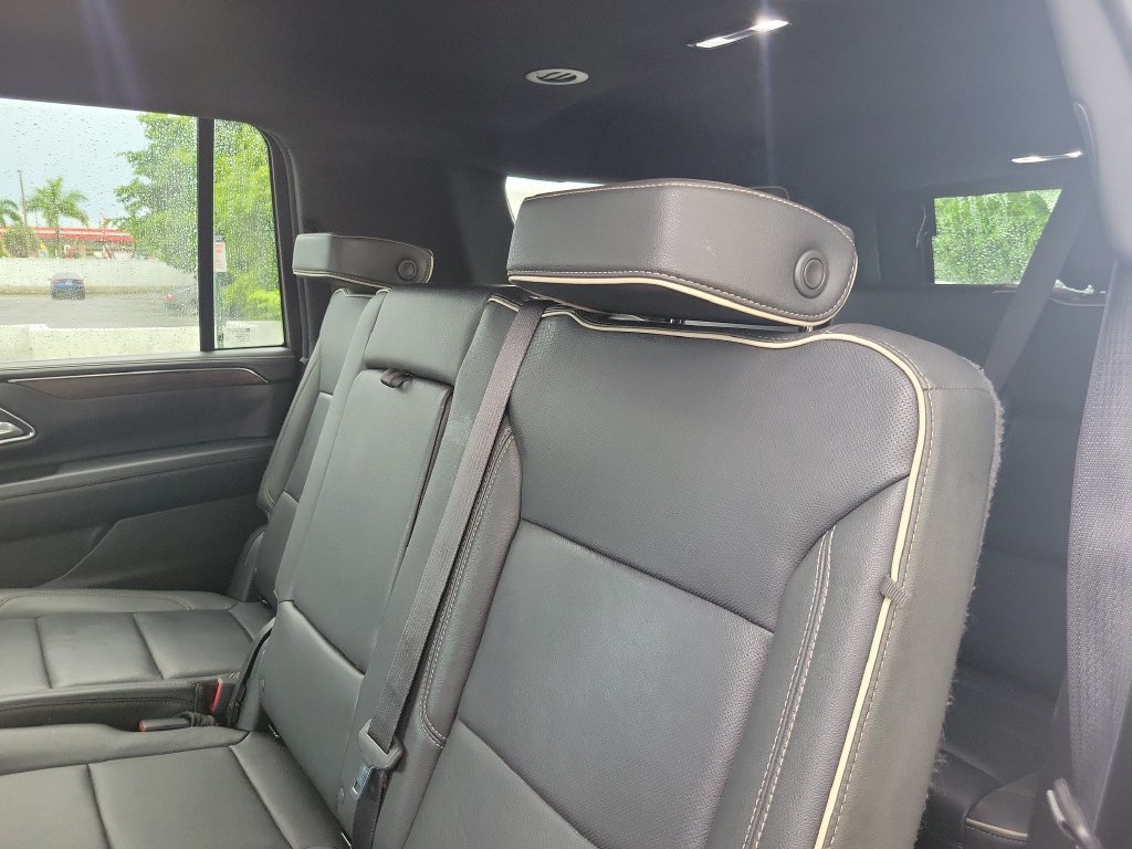 Used 2024 Chevrolet Suburban Premier AWD/4WD image 14