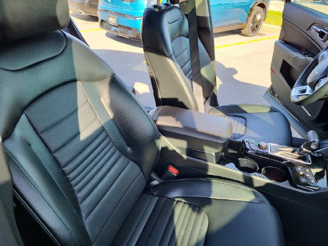 Certified 2024 Kia Sportage SX AWD/4WD image 18
