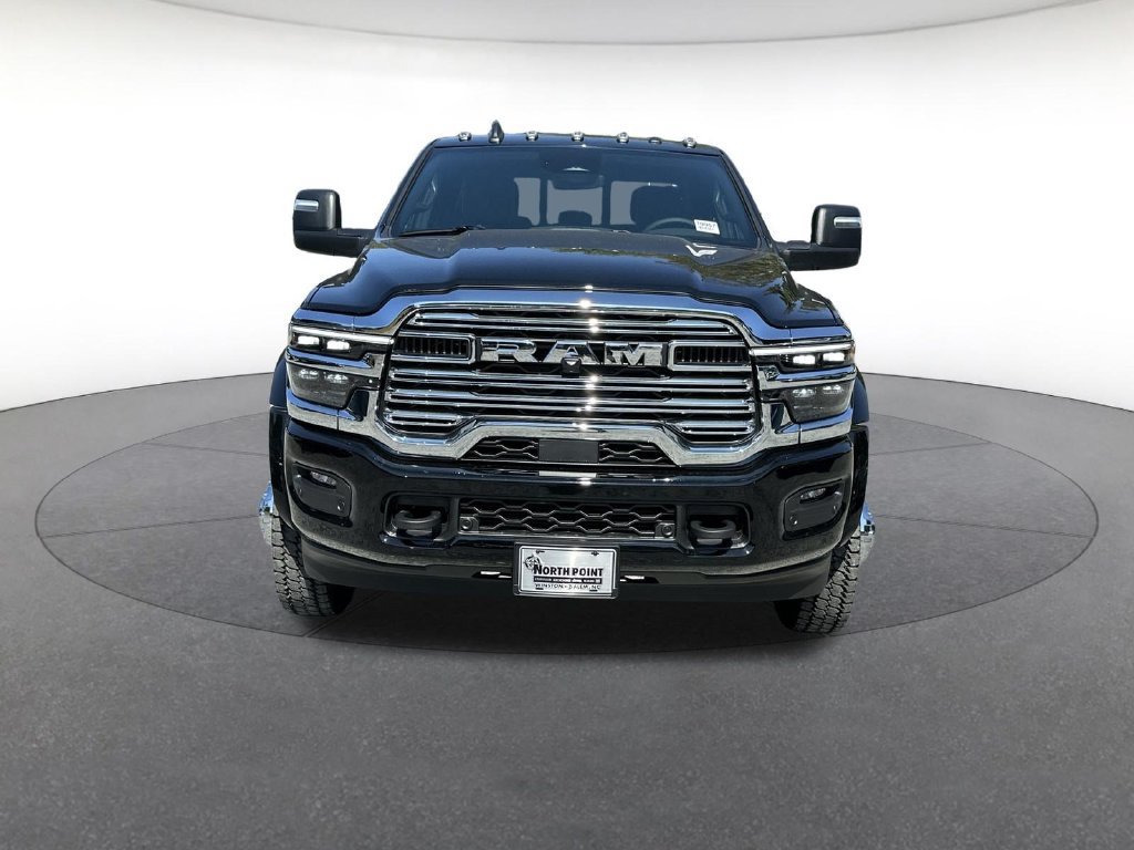 New 2027 RAM 4500 4x4 Crew Cab DRW w/ Laramie Trim Package image 6