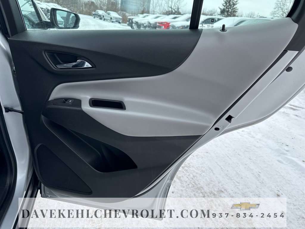 Used 2018 Chevrolet Equinox LS image 17
