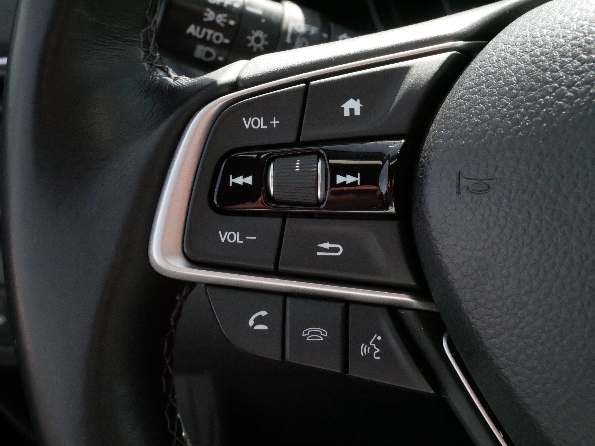 Used 2021 Honda Accord EX-L image 27