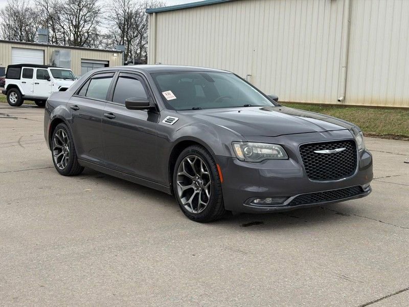 Used 2016 Chrysler 300 S image 1