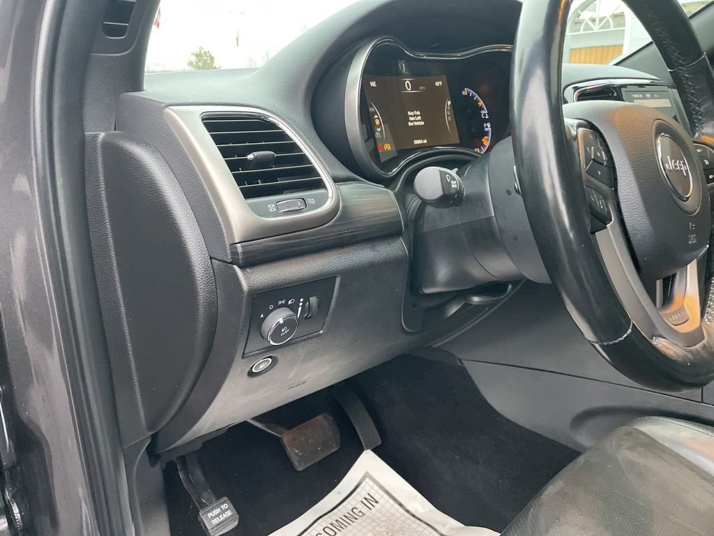 Used 2021 Jeep Grand Cherokee Laredo X image 18