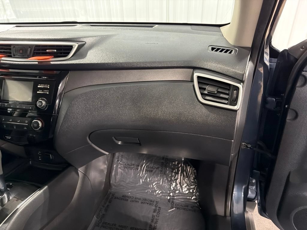 Used 2016 Nissan Rogue S w/ Appearance Package AWD/4WD image 23