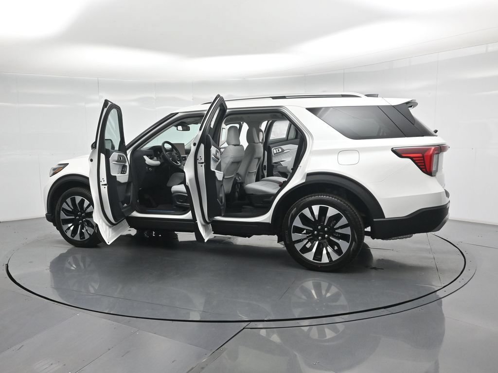 New 2026 Ford Explorer Platinum w/ LUX Leather Package AWD/4WD image 32