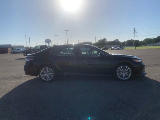 Used 2019 Toyota Camry XLE w/ Navigation Package FWD image 7