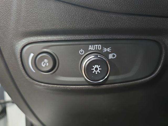 Used 2023 Chevrolet Equinox RS AWD/4WD image 27