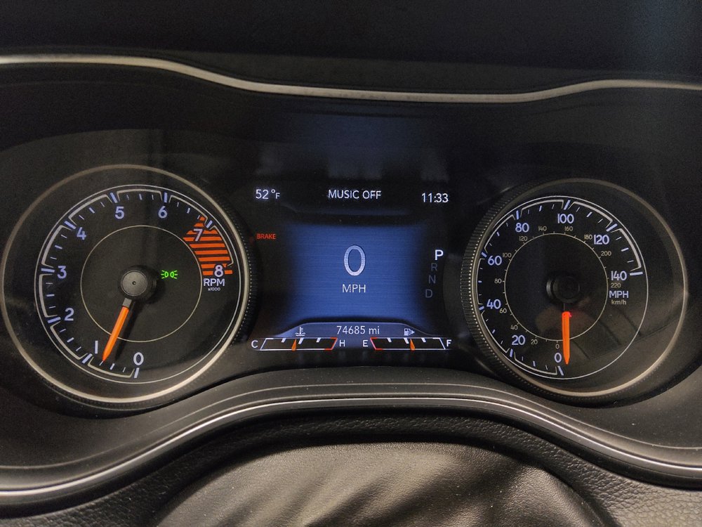 Used 2019 Jeep Cherokee Limited AWD/4WD image 23