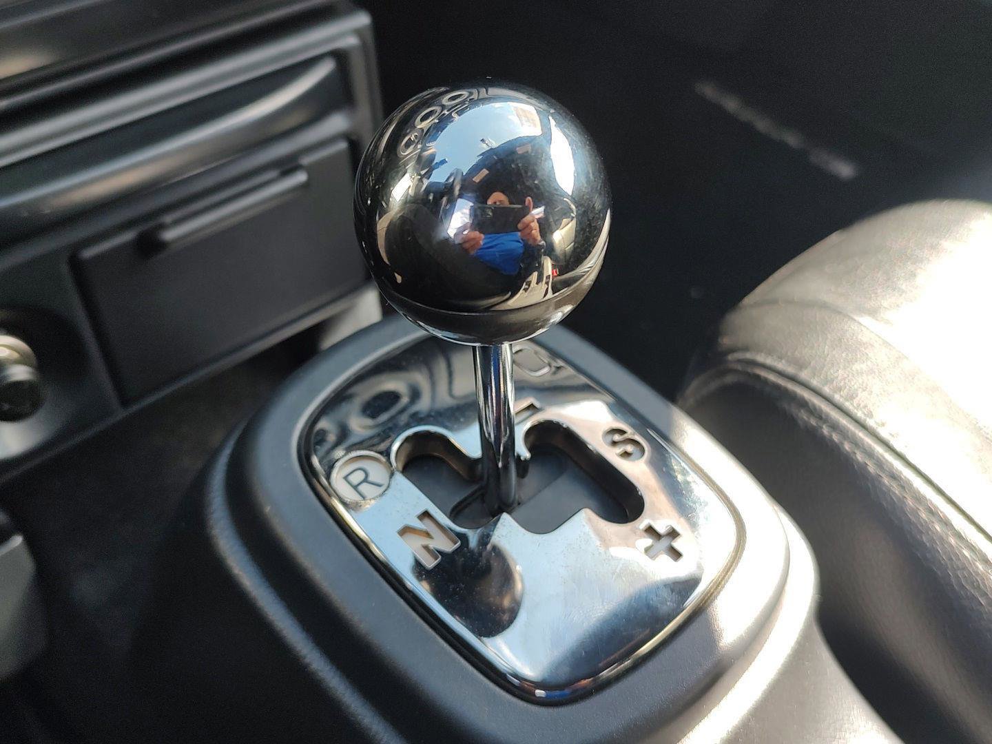 Used 2002 Toyota MR2 RWD image 6
