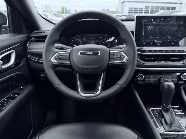 Used 2023 Jeep Compass Latitude w/ Convenience Group AWD/4WD image 23
