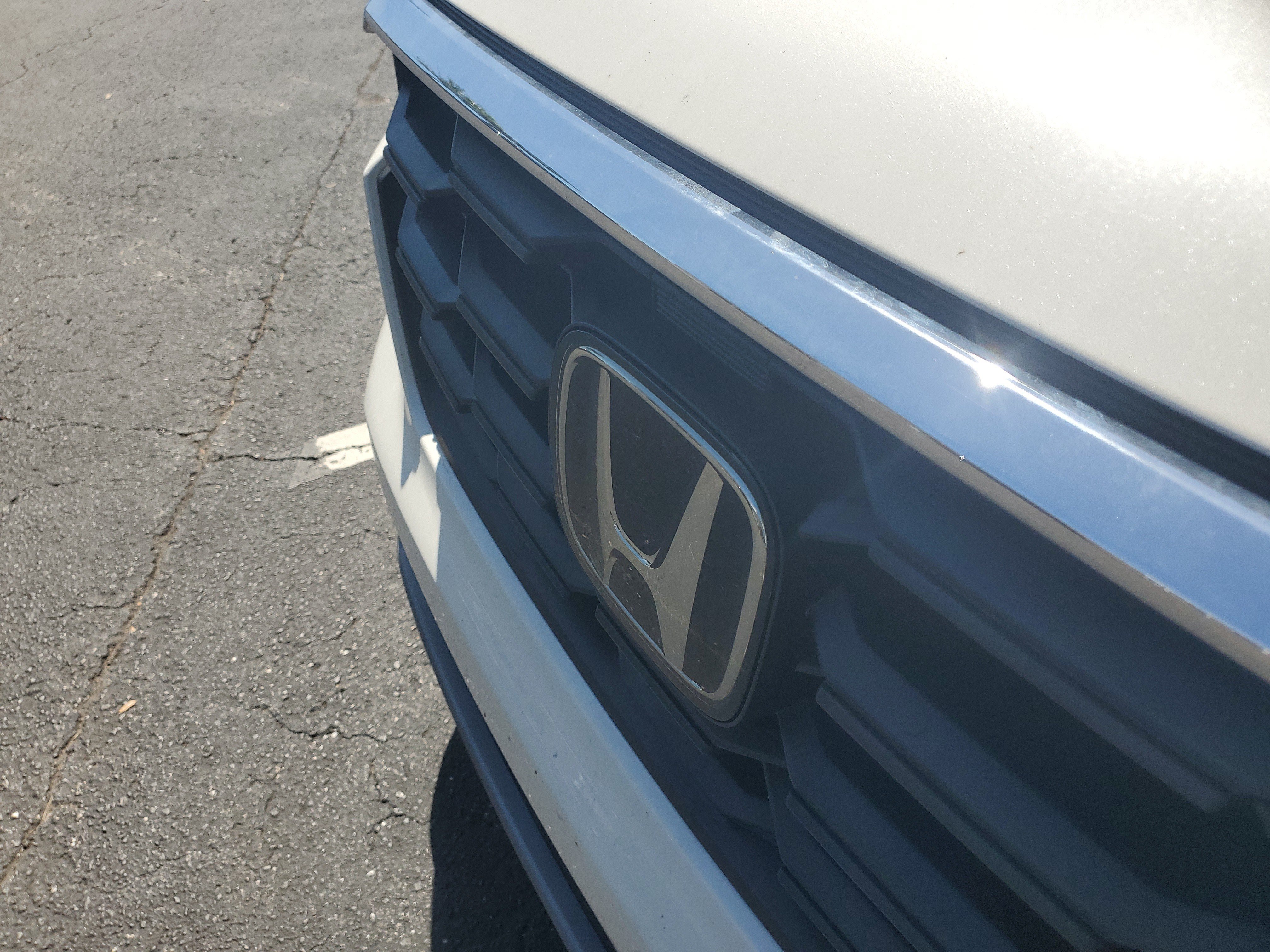 Used 2025 Honda Pilot EX-L image 10