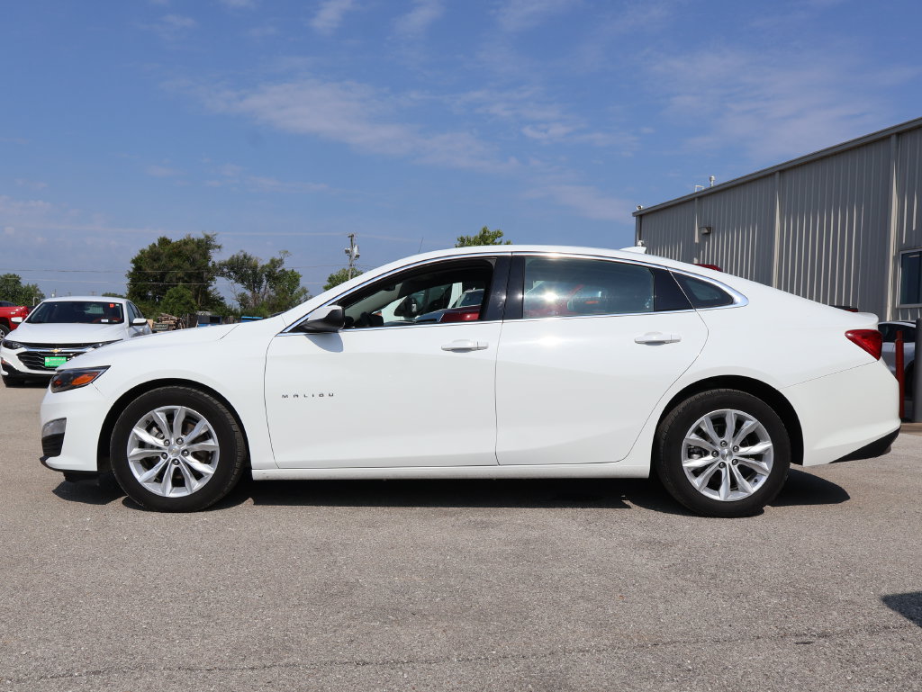 Used 2024 Chevrolet Malibu LT FWD image 2