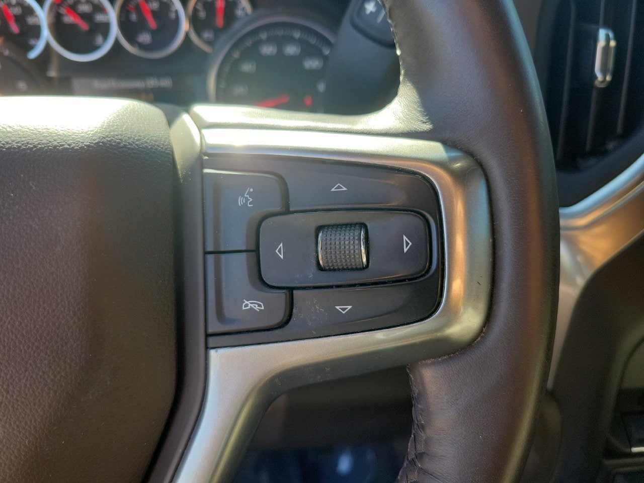 Certified 2022 Chevrolet Silverado 2500 LTZ w/ LTZ Plus Package AWD/4WD image 20