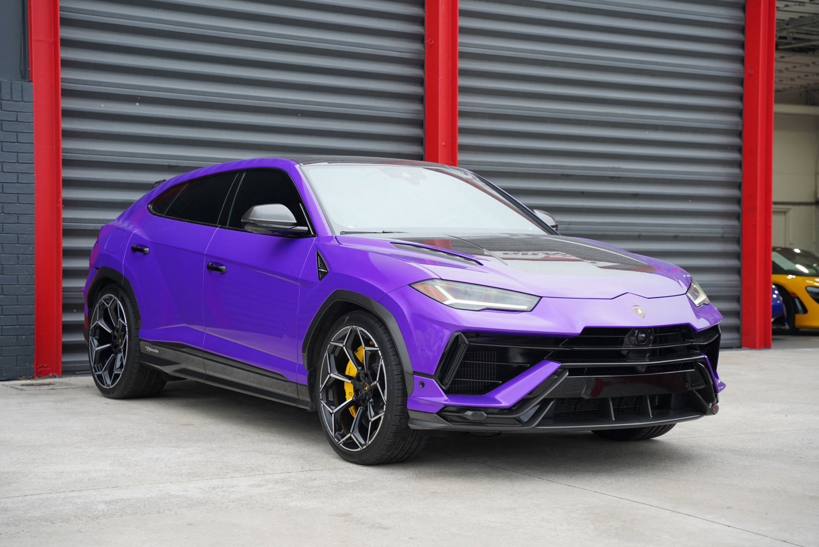 Used 2024 Lamborghini Urus Performante image 3