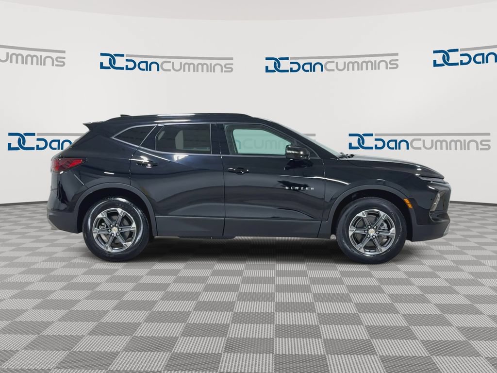 New 2026 Chevrolet Blazer LT AWD/4WD image 9