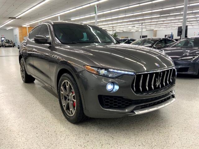 Used 2017 Maserati Levante S image 3