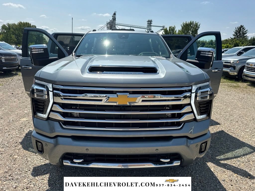 Used 2025 Chevrolet Silverado 3500 High Country w/ High Country Premium Package AWD/4WD image 49