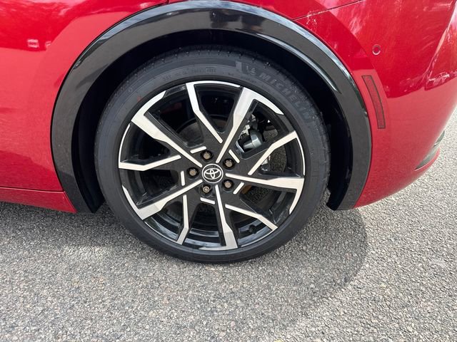 New 2025 Toyota Prius Plug-In Hybrid image 10