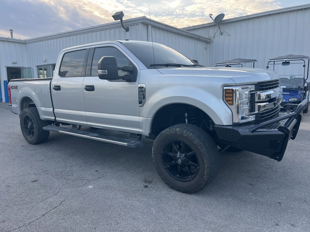 Used 2019 Ford F250 XLT w/ XLT Value Package image 3