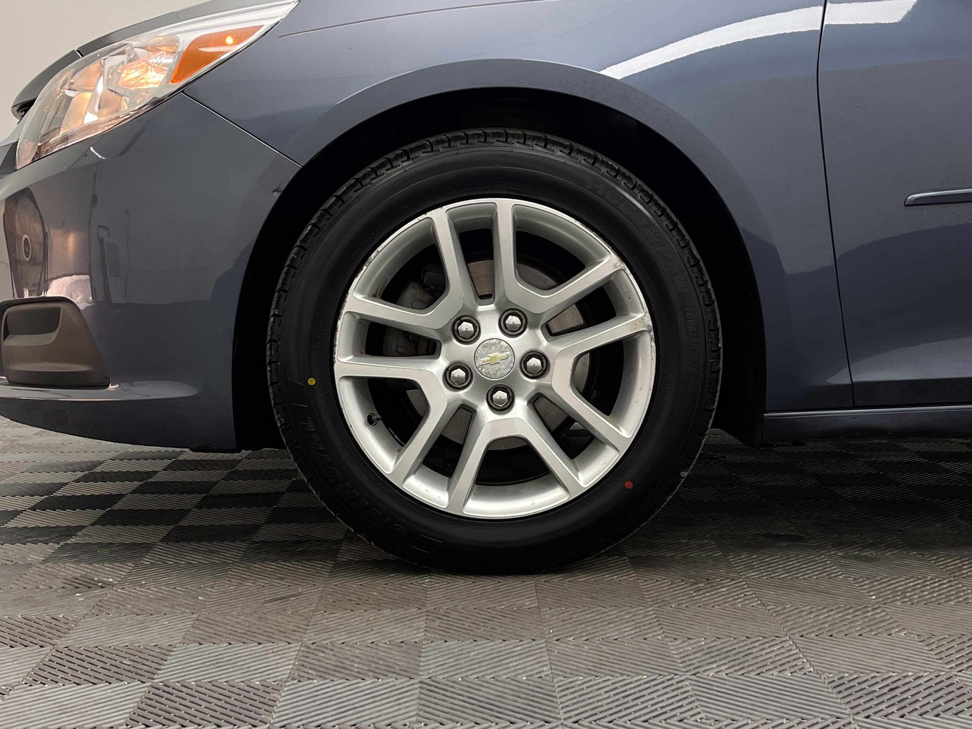 Used 2014 Chevrolet Malibu LT w/ Power Convenience Package FWD image 12