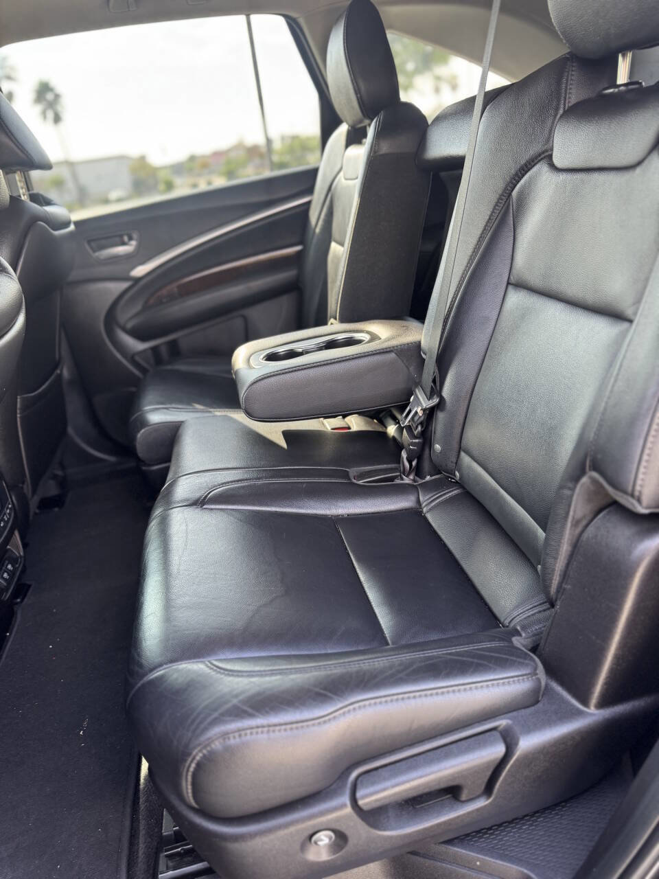 Used 2017 Acura MDX FWD image 16