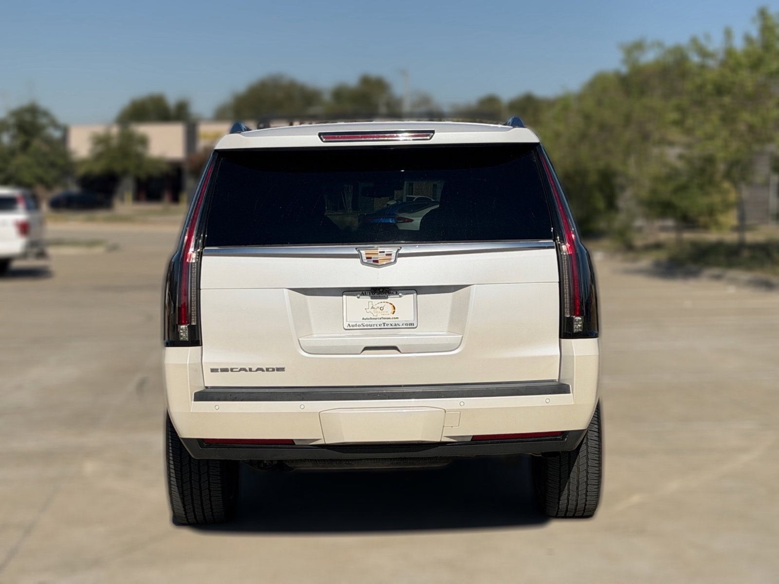 Used 2020 Cadillac Escalade Luxury RWD image 8