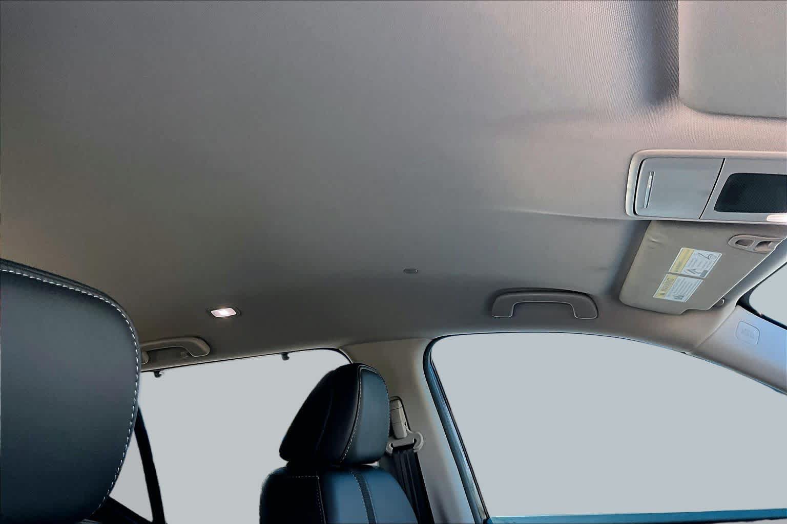 Used 2025 Honda Pilot EX-L image 13