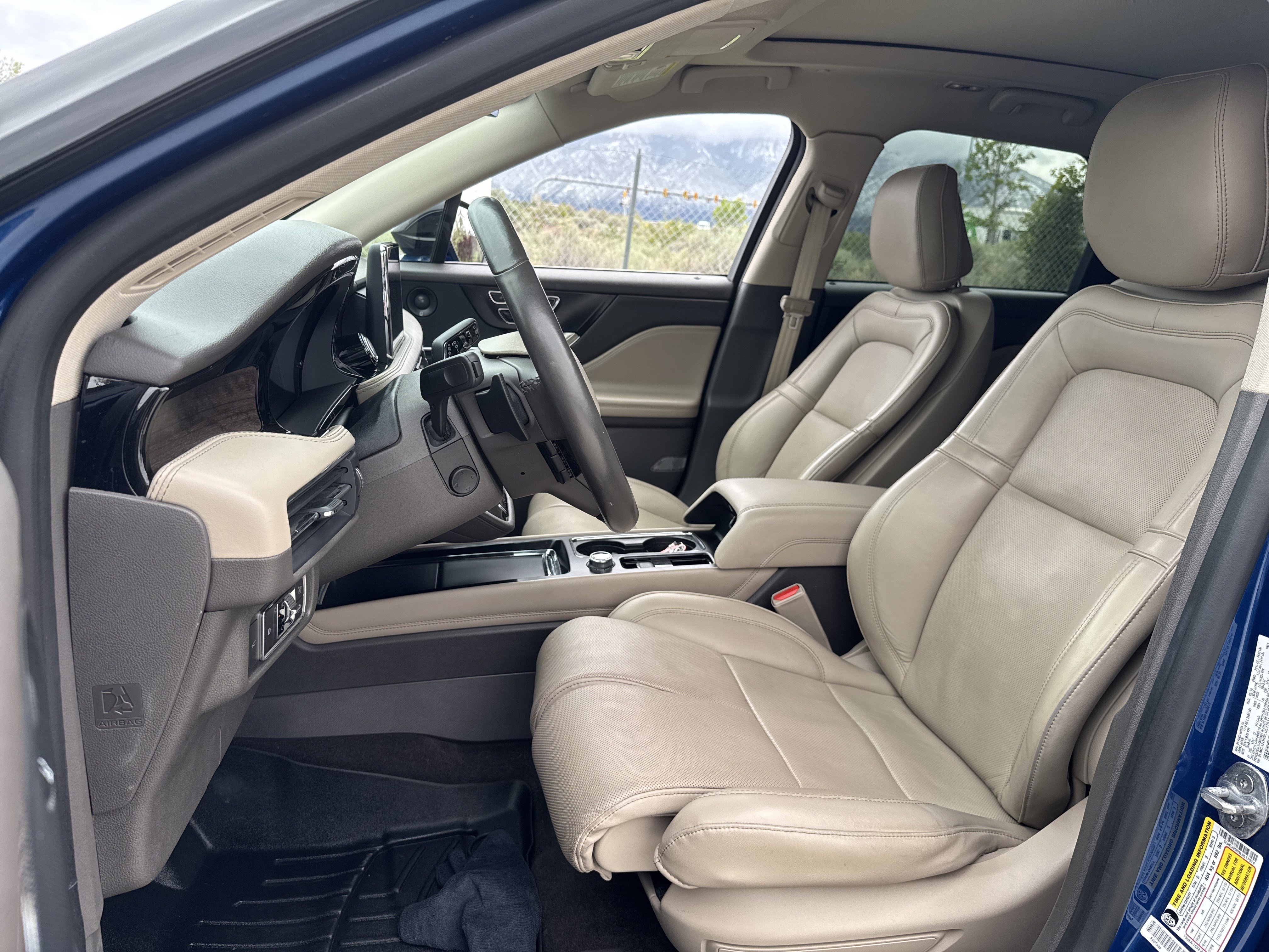 Used 2020 Lincoln Corsair Reserve w/ Equipment Group 202A AWD/4WD image 19