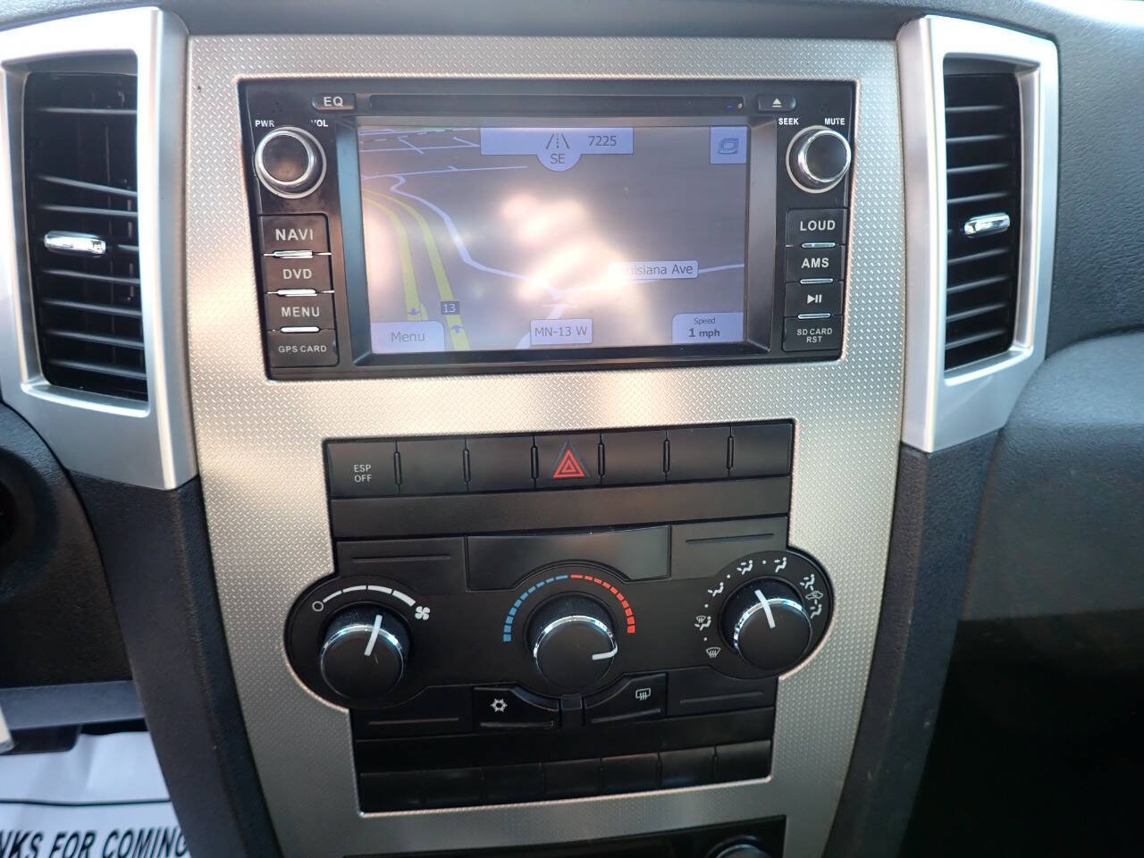 Used 2008 Jeep Grand Cherokee Laredo AWD/4WD image 9