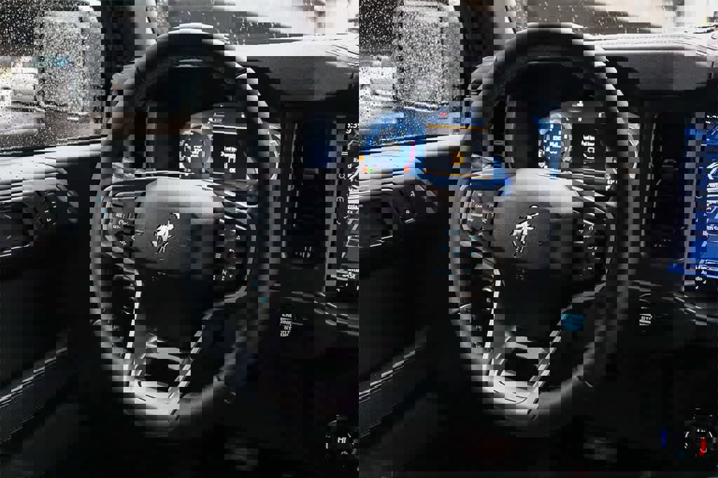 New 2025 Ford Bronco Badlands image 14