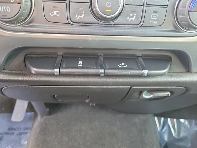 Used 2018 Chevrolet Silverado 1500 LT w/ All Star Edition image 33