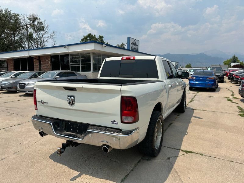 Used 2016 RAM 1500 SLT RWD image 7