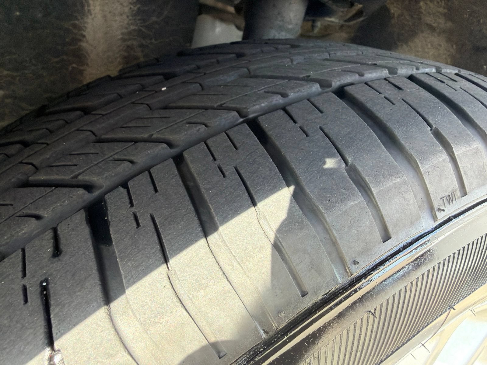 Used 2024 Chrysler Pacifica Touring-L FWD image 13