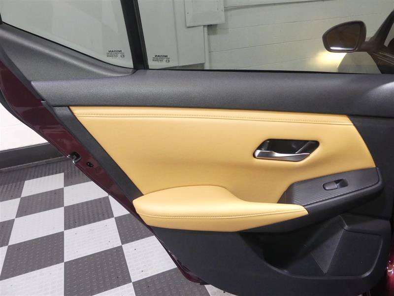 Used 2022 Nissan Sentra SV w/ SV Premium Package FWD image 25