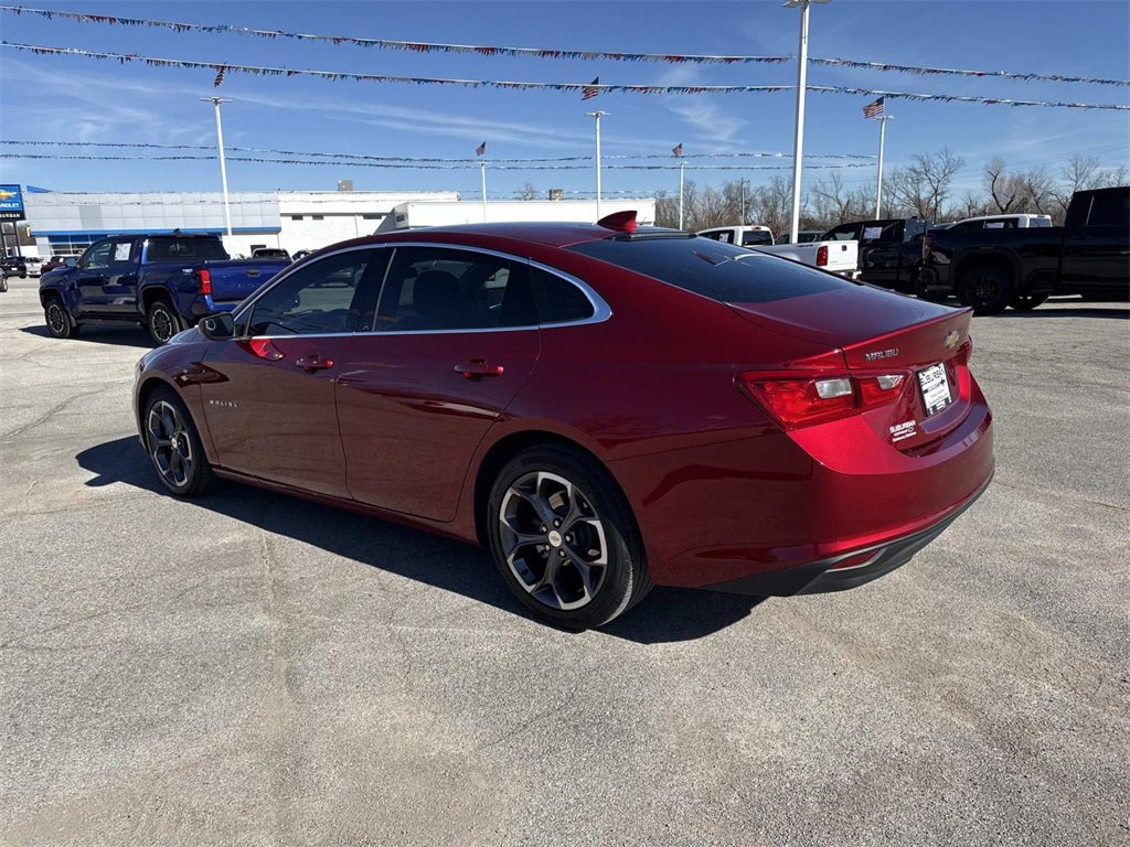Used 2023 Chevrolet Malibu LT image 3