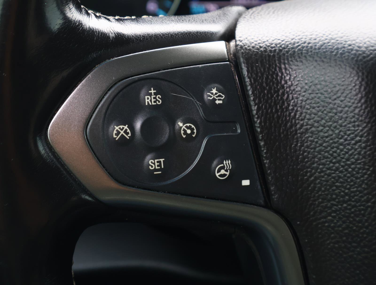 Used 2019 Chevrolet Suburban LT image 27