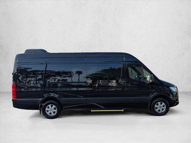 Used 2022 Mercedes-Benz Sprinter 2500 image 4