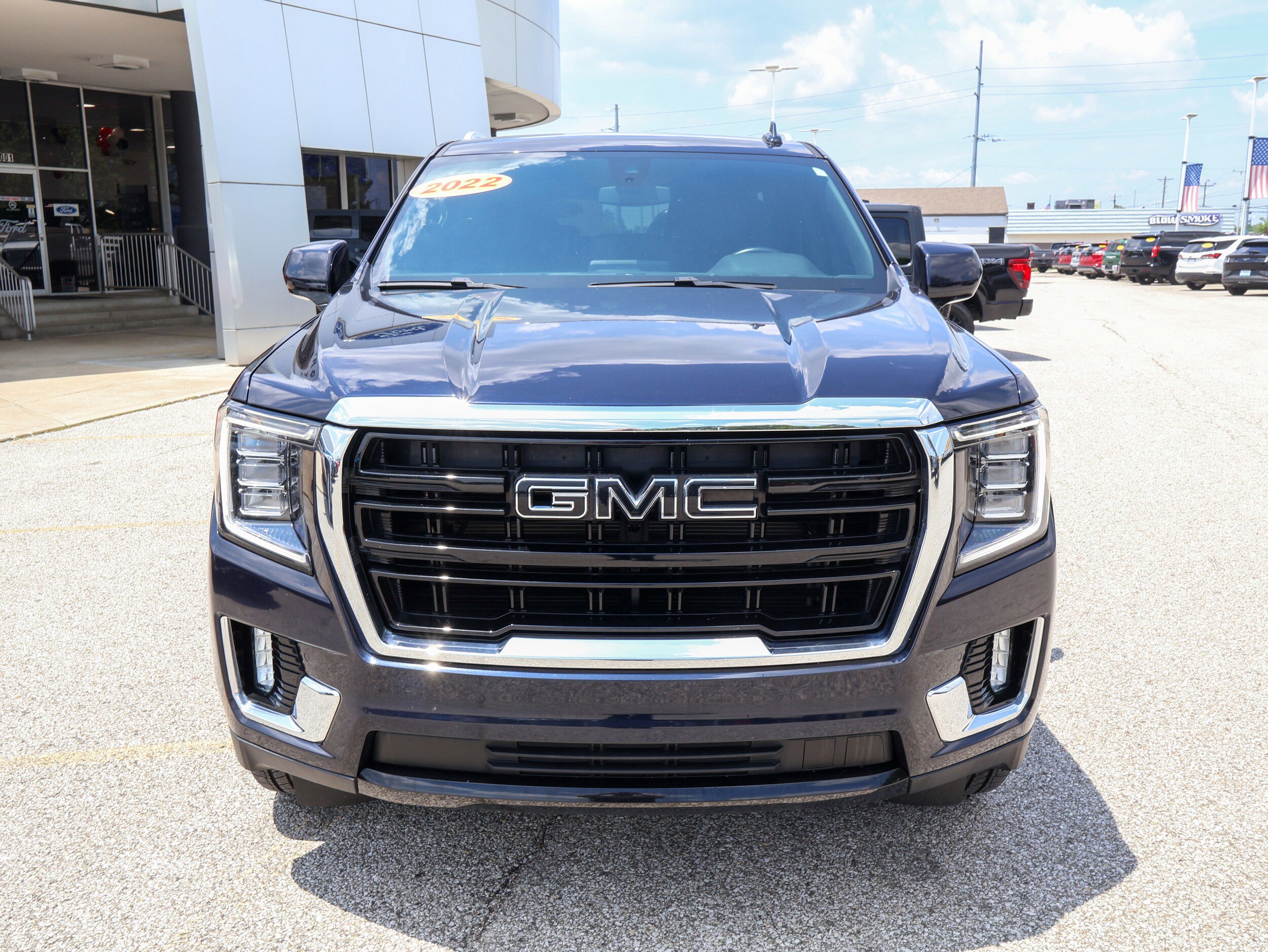 Used 2022 GMC Yukon SLE RWD image 8