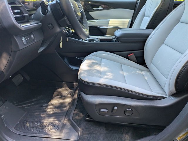 New 2026 Chevrolet Traverse High Country image 11