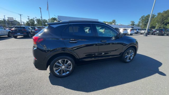 Certified 2023 Buick Encore GX Select w/ Sport Touring Package FWD image 8